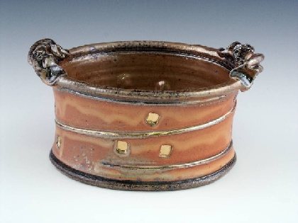 Plat ovale rouge Suzy Atkins, Poterie du Don, Poterie du Don