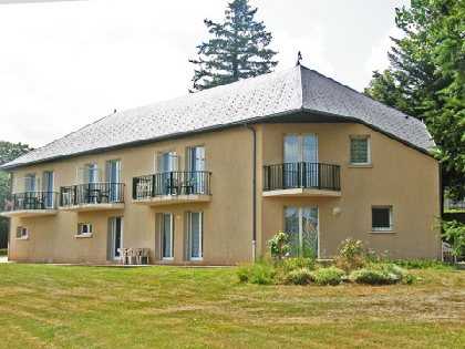 HOTEL CHEZ GAUBERT façade annexe (groupes), OFFICE DE TOURISME DE PARELOUP LEVEZOU