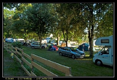 CAMPING