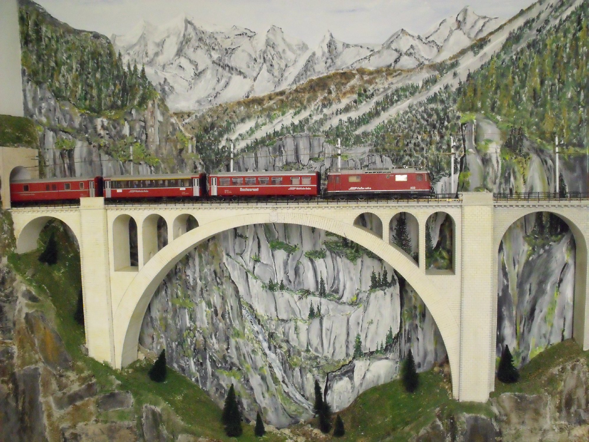 Le viaduc de Frynaudour reconstitué pour l'exposition de modélisme  ferroviaire à Plouha