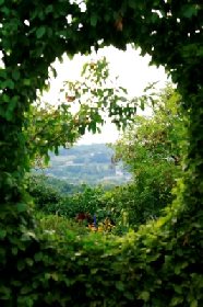 Le jardin de La Mothe (groupes), OFFICE DE TOURISME DE VILLENEUVE D'AVEYRON