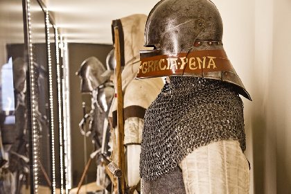 Hommes d'armes, Château de Calmont d'Olt, ©Nicomphoto