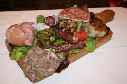 Hôtel Restaurant des Voyageurs, OFFICE DE TOURISME DE PARELOUP LEVEZOU