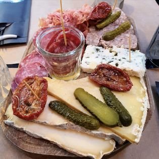 Léonie – Bistro et Grillades, Relais Millau Larzac