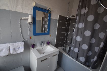 Hôtel du Commerce, Hôtel du Commerce