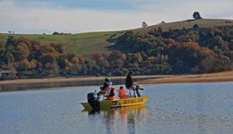 Pêche : Carnassiers : Lac de Pareloup, Comité Départemental du Tourisme de l'Aveyron