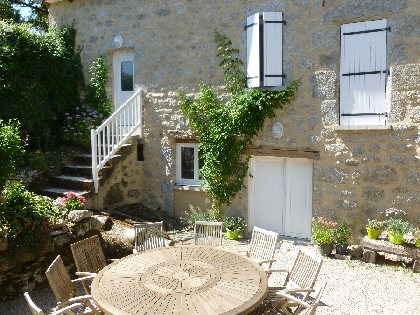 Chambres d'hôtes Les Rochers, OFFICE DE TOURISME DU CANTON D'ENTRAYGUES SUR TRUYERE