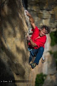Je suis Jean Noël Crouzat, professionnel de l'activité escalade (encadrement possible) , Gîte La Jeanne