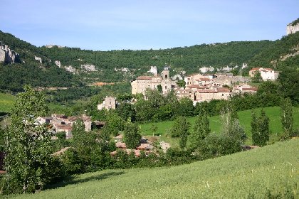 Causses et Vallées Vacances (groupes)- Les Chalets de St Geniez de Bertrand, OFFICE DE TOURISME DE MILLAU