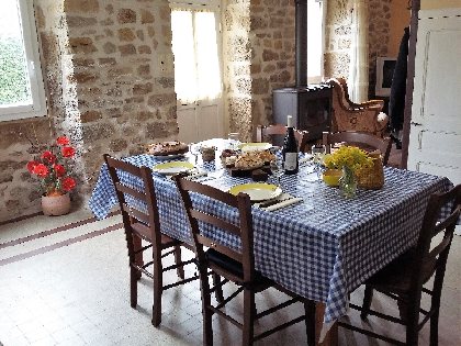  Gîte de l'Oustal cuisine, 