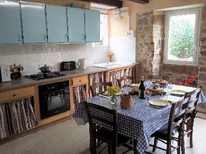  Gîte de l'Oustal cuisine, 