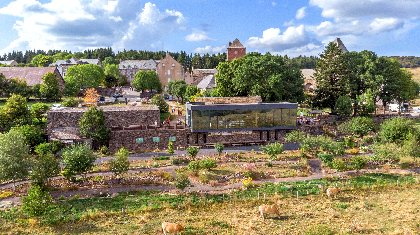 La Maison de de l'Aubrac et le village d'Aubrac, La Maison de l'Aubrac - Tartinerie