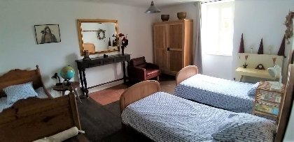 Chambre 3 lits simples à l'étage (90 x 190), Gîte Sous les deux arbres