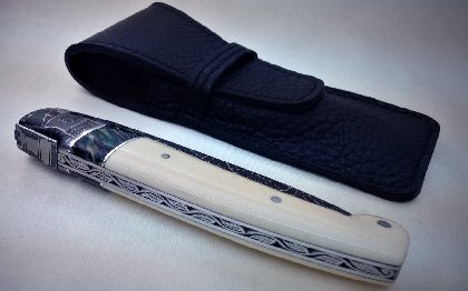 Le Joaillier du Couteau Estaing - Création couteau CL03 damas- molaire et ivoire de mammouth - ciselé au burin, Christophe LACAZE - Le Joaillier du Couteau Estaing