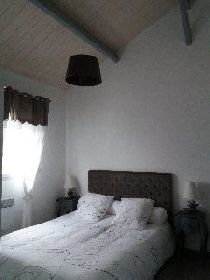 Chambre avec lit 160 cm , 