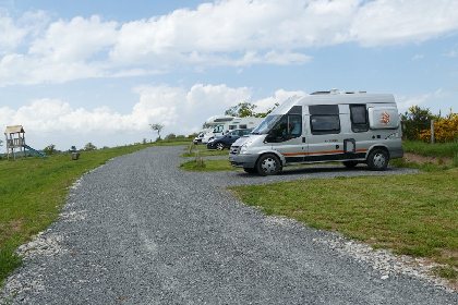 Aire de camping-car : 6 emplacement à la ferme, OFFICE DE TOURISME DE PARELOUP LEVEZOU