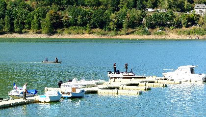 Location de pontons pour bateaux, S. Marty