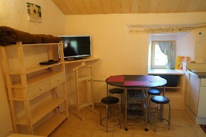 Hameau de Bouyssi : Studio véranda, OFFICE DE TOURISME DU PAYS DE ROQUEFORT ET DU ST-AFFRICAIN