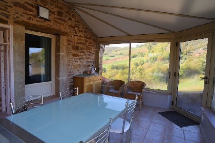 Hameau de Bouyssi : Studio véranda, OFFICE DE TOURISME DU PAYS DE ROQUEFORT ET DU ST-AFFRICAIN