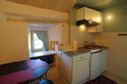 Hameau de Bouyssi : Studio véranda, OFFICE DE TOURISME DU PAYS DE ROQUEFORT ET DU ST-AFFRICAIN