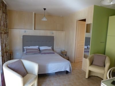 Hameau de Bouyssi : Studio bas, ROQUEFORT TOURISME