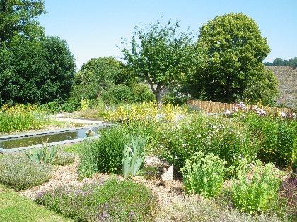 Le jardin des 5 sens à Taussac 