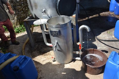 Eric DARLEY - Alambic du Larzac, OFFICE DE TOURISME LARZAC VALLEES