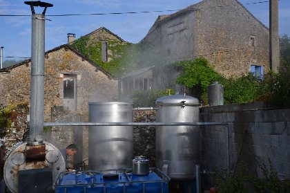 Eric DARLEY - Alambic du Larzac, OFFICE DE TOURISME LARZAC VALLEES