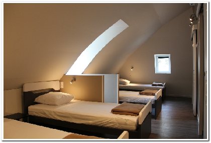 Chambre de 4 personnes avec deux salles d'eau, OFFICE DE TOURISME DU CANTON D'ESPALION