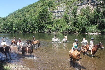 Ferme équestre du Mas de Laval, OFFICE DE TOURISME DE CAPDENAC (BUREAU DE L'OT DU PAYS DE FIGEAC)
