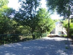 Alain et Christiane Fabre , OFFICE DE TOURISME DE PARELOUP LEVEZOU