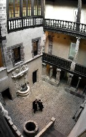 Hôtel de Jouéry (Musée Fenaille), OFFICE DE TOURISME DU GRAND RODEZ