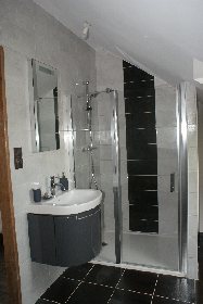 Salle d'eau chambre 2 personnes, OFFICE DE TOURISME DE PARELOUP LEVEZOU