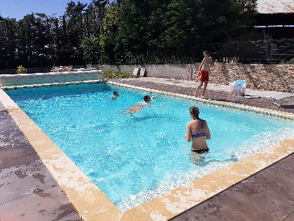 La piscine, Les chambres d'hôtes de Berthemont 