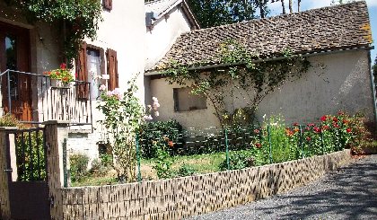 Jardin Maison Carrière Mérican Pont de Salars, Mme Carrière