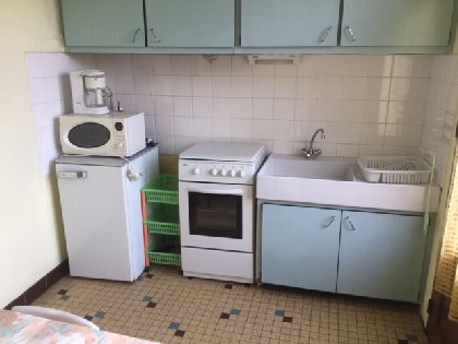 Roger et Annie Carrière - Petite Maison, OFFICE DE TOURISME DE PARELOUP LEVEZOU