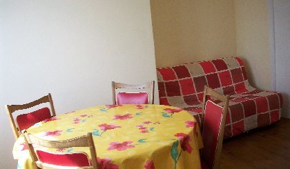 salle à manger petite maison Carrière Mérican Pont de Salars, Mme Carrière