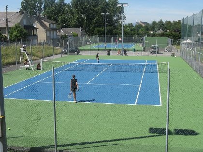Courts de tennis de Ste Geneviève, Office de tourisme Argences en Aubrac