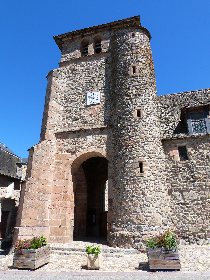 Eglise St Jean-Baptiste de La Bastide l'Evêque, OFFICE DE TOURISME AVEYRON SEGALA