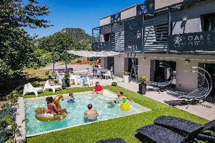 Dandelion Gîte Spa villa de vacances avec piscine jacuzzi Mostuéjouls Gorges du Tarn, Dandelion Gîte Spa Nature Design Gorges du Tarn