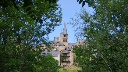 Le GR®65 - Le chemin de Saint-Jacques de Compostelle : Étape n° 2 : Saint-Côme-d'Olt – Estaing, 