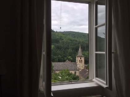 Le Couvent, Le Couvent