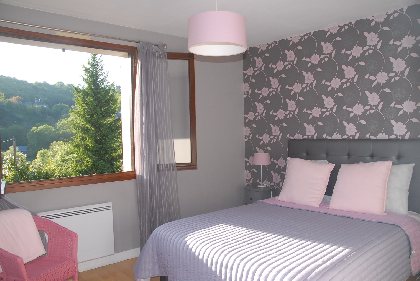 Chambre 1 ouverte sur les collines , Maison 