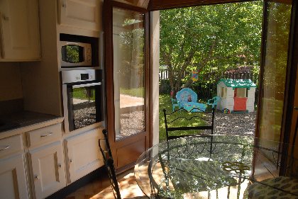 Cuisine ouverte sur le jardin , Maison 