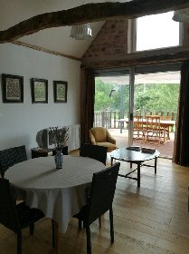 Gîte Lagarrigue - Pièce à vivre, espace salon., 