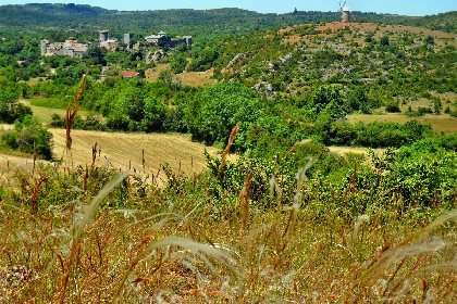 Randonnée Au coeur du Causse, OFFICE DE TOURISME LARZAC VALLEES - E. CALAZEL