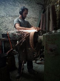 Travail du poinçage - Emouture de la lame, Vitch Forge