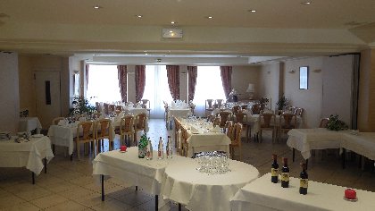 Hotel Restaurant des voyageurs, OFFICE DE TOURISME DE PARELOUP LEVEZOU