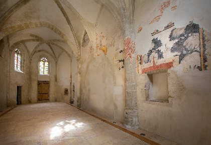 La Chapelle nouvellement restaurée et les fresques révélées lors des travaux, Ciel Bleu