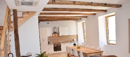 Gîte au bord du lac de Pareloup, 